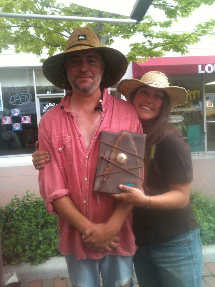 Here is a photo of Teresa (The Artist) and the Journal I picked out. Super sweet peeps. Go find their booth!